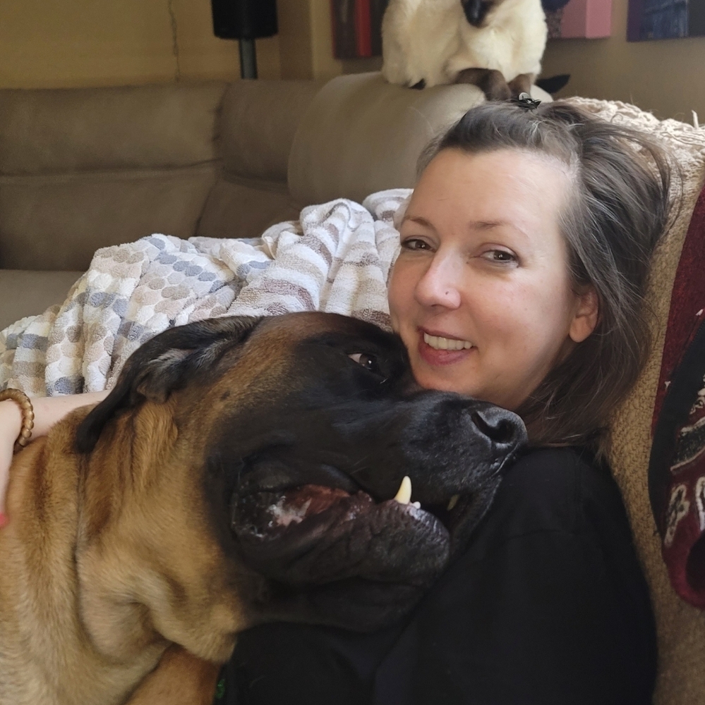 Meet your Posher, Leila